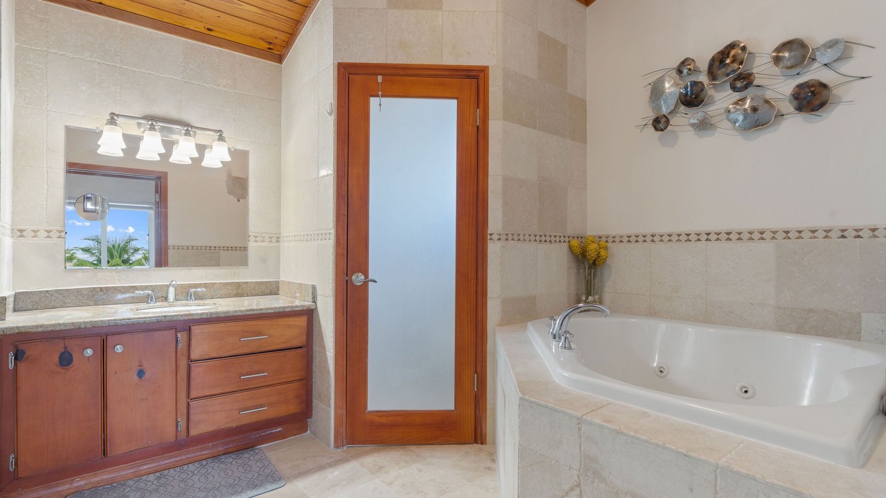 Photo of Bathroom in Twin Lakes