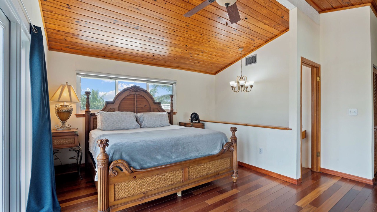 Photo of Bedroom in Twin Lakes