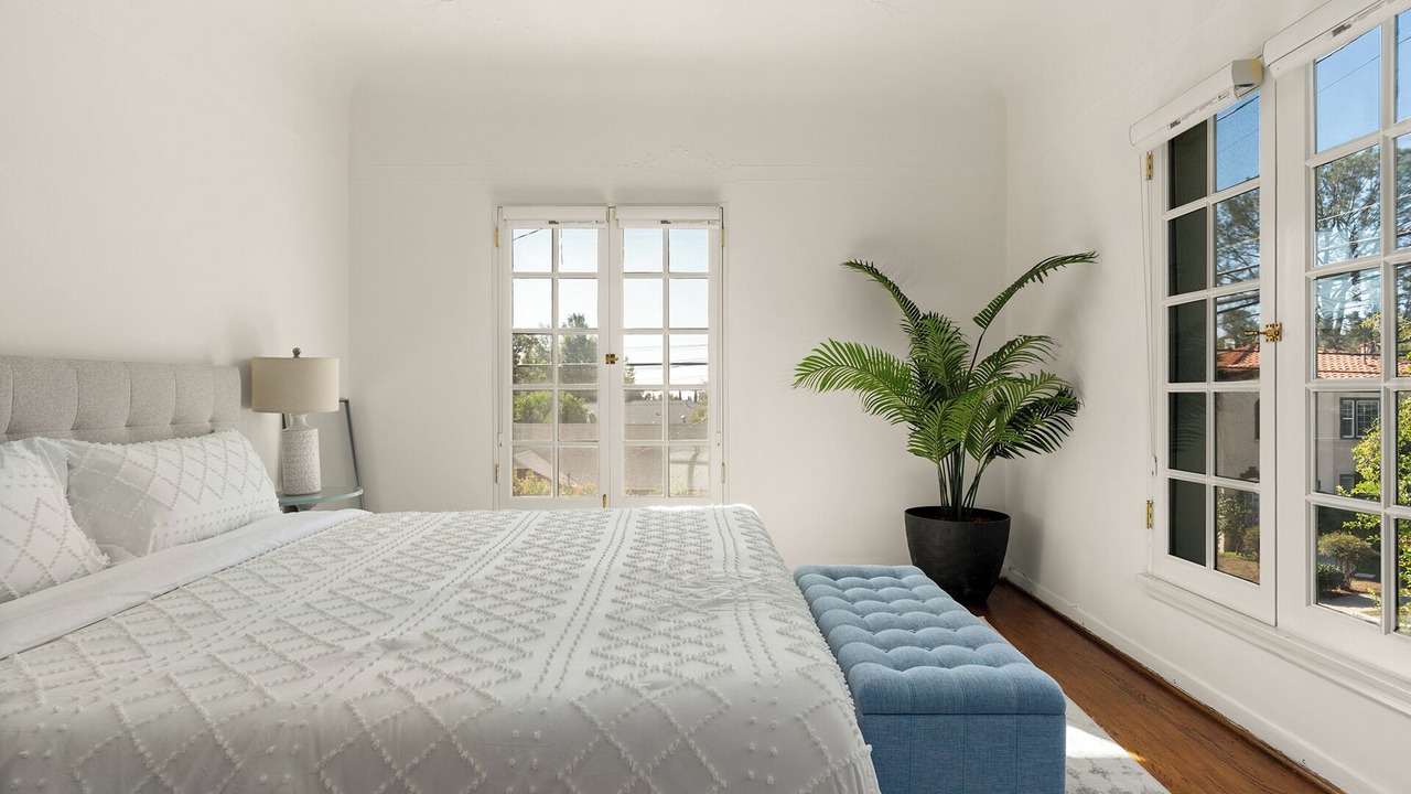 Photo of Bedroom in Beachwood Canyon