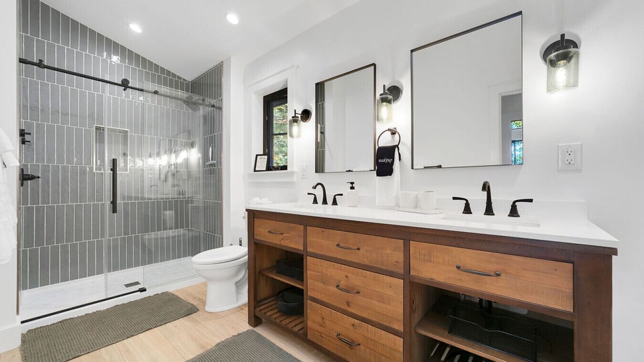 Photo of Bathroom in Cullowhee