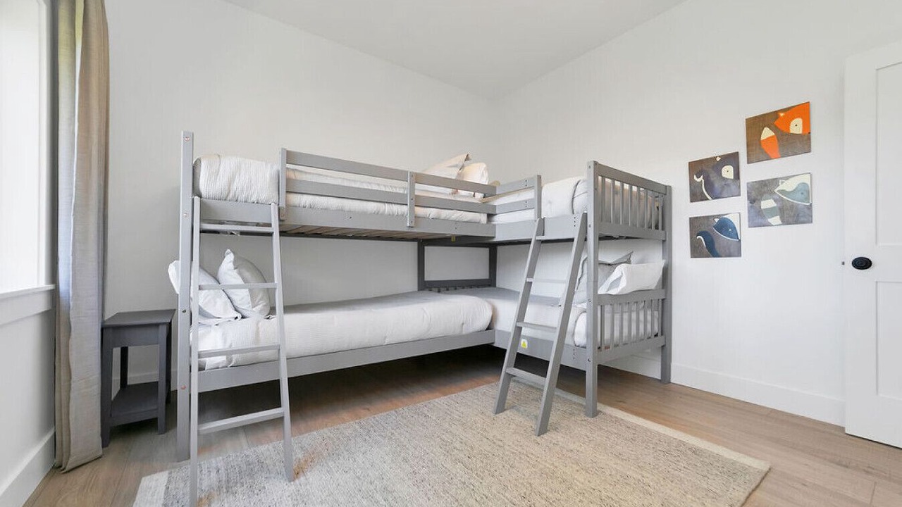 Photo of Bedroom in Cullowhee