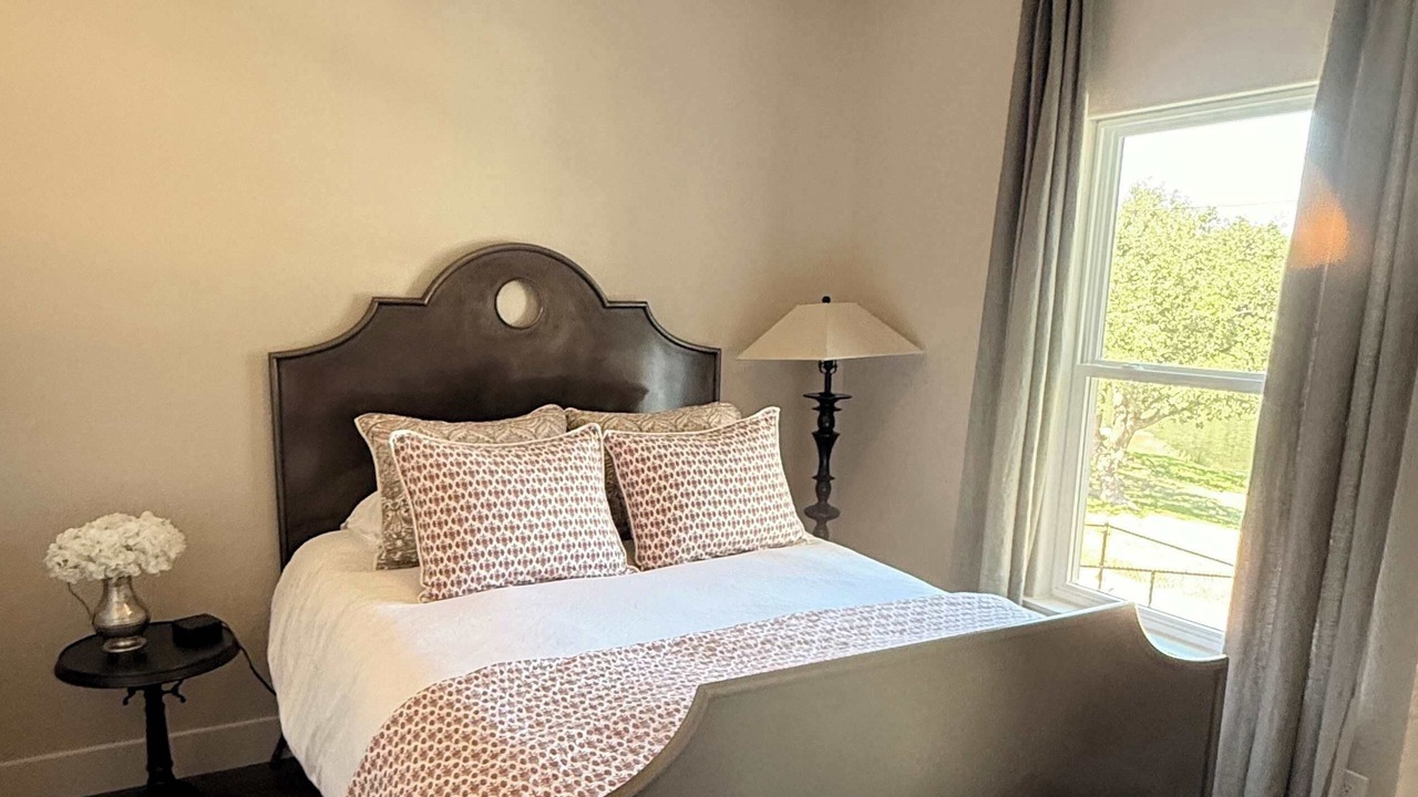 Photo of Bedroom in Granite Shoals