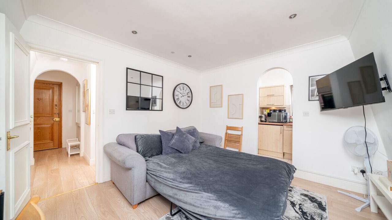 Photo of Others in Courtfield