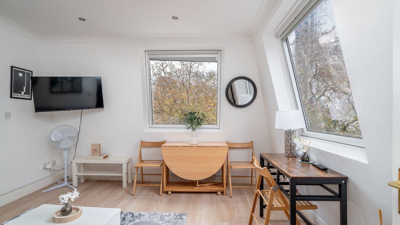 Photo of Others in Courtfield