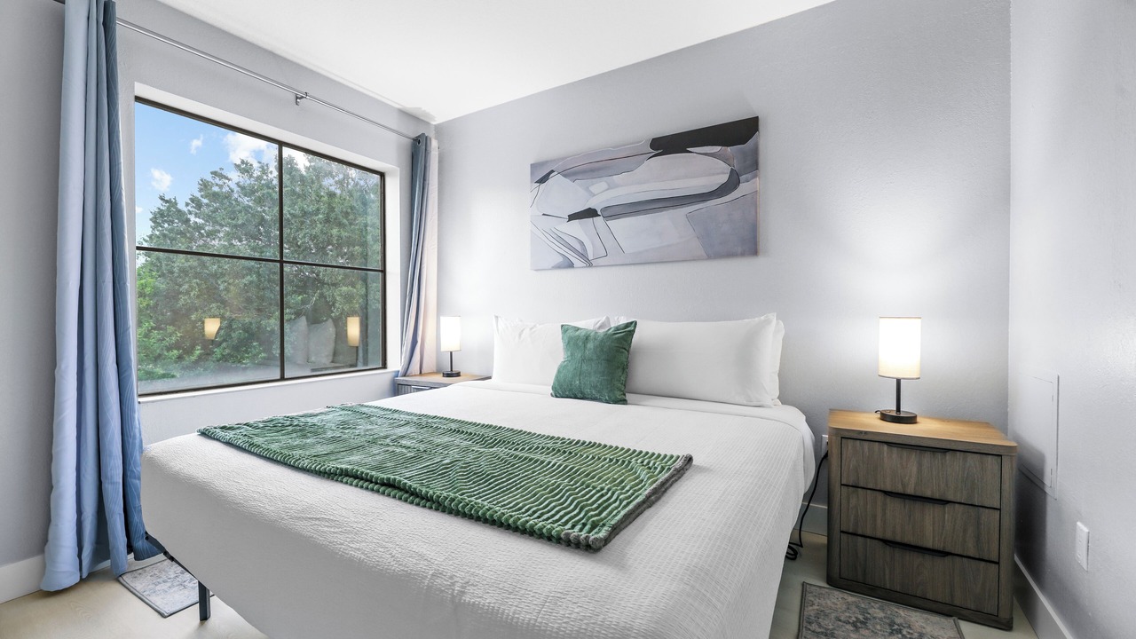 Photo of Bedroom in Florida Center