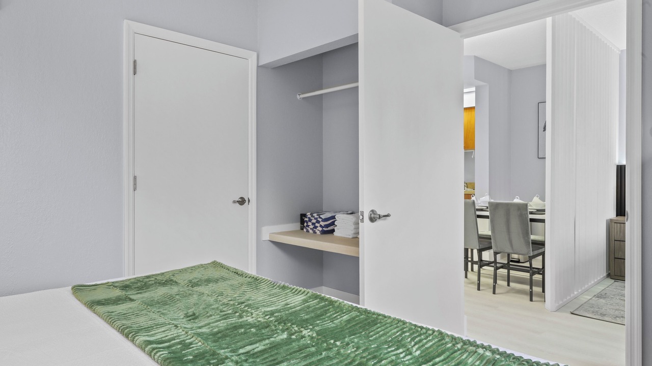 Photo of Bedroom in Florida Center