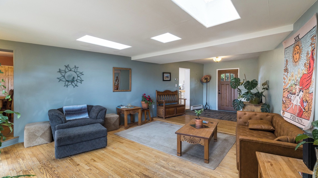 Photo of Livingroom in Pojoaque