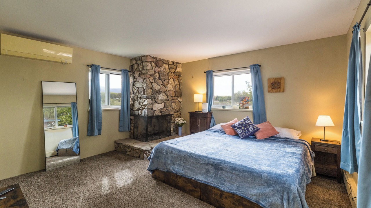 Photo of Bedroom in Pojoaque