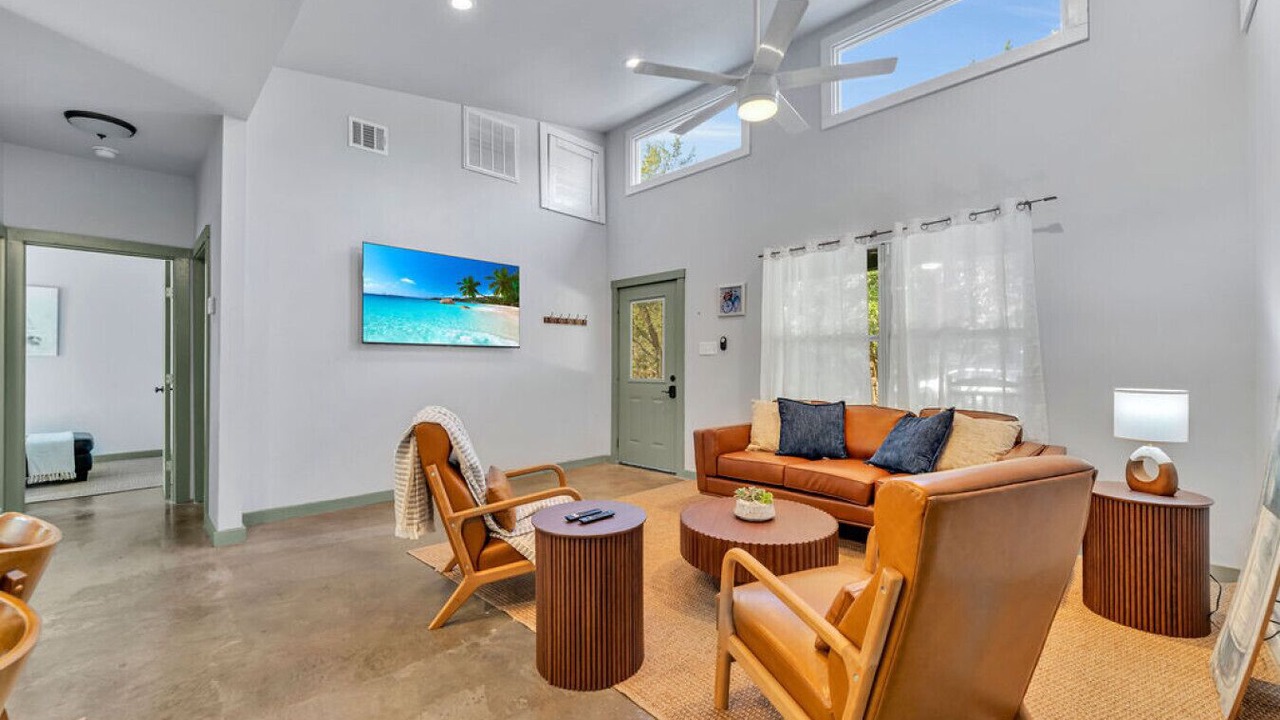 Photo of Livingroom in Driftwood
