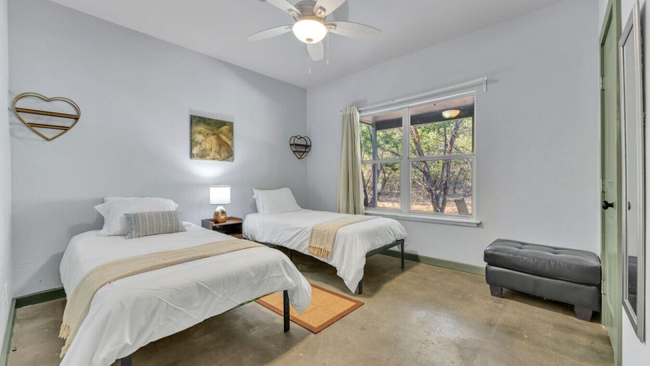 Photo of Bedroom in Driftwood