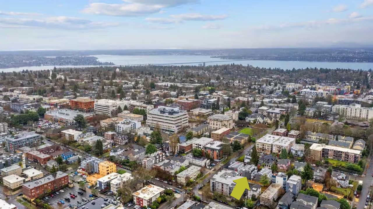 Photo of Outdoor in Broadway