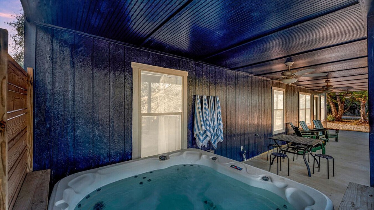 Photo of Patio Balcony in Driftwood