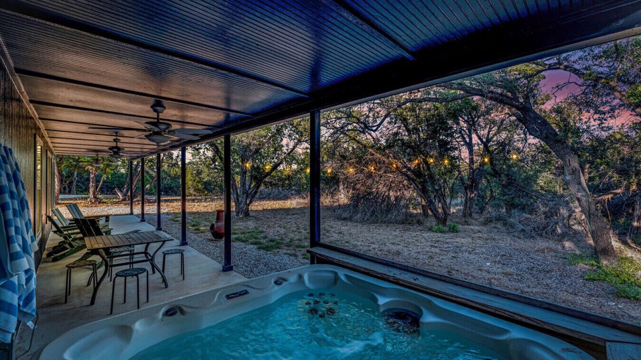 Photo of Patio Balcony in Driftwood
