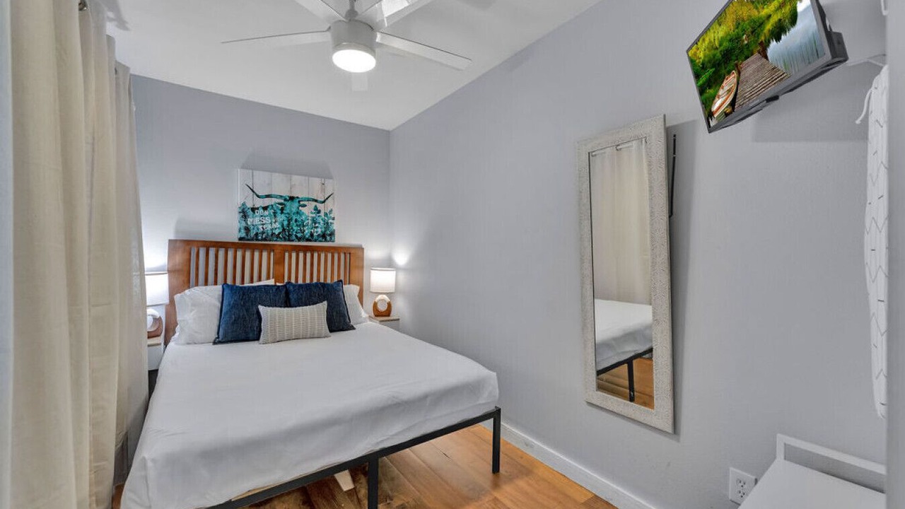 Photo of Bedroom in Driftwood