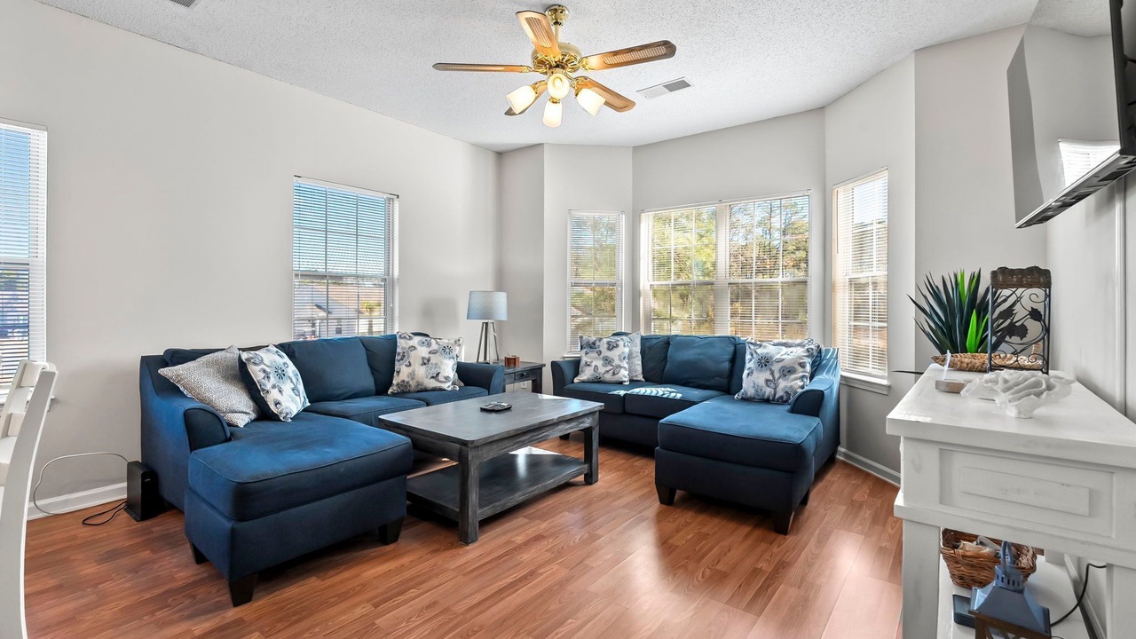 Photo of Livingroom in Red Hill