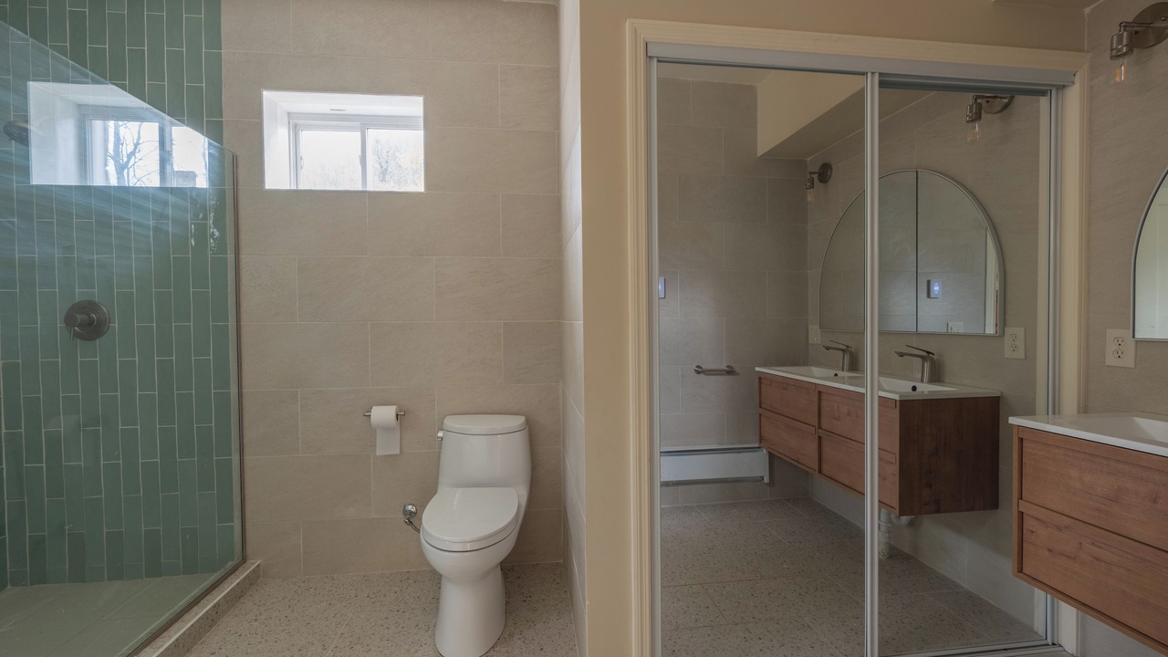 Photo of Bathroom in Roscoe