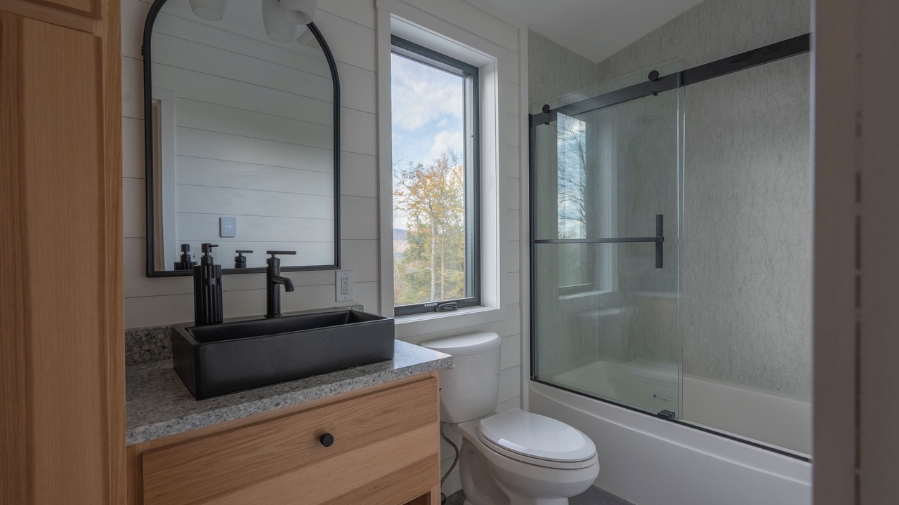 Photo of Bathroom in Roscoe