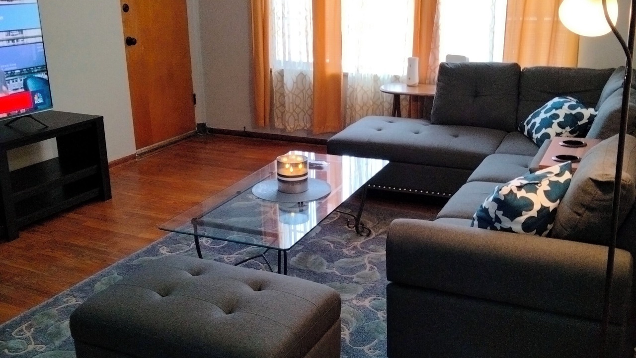 Photo of Livingroom in Lindenwood Park