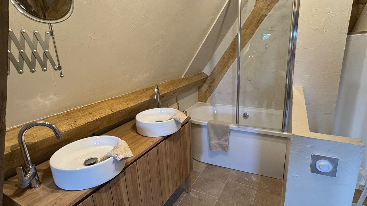 Photo of Bathroom in Tourgeville