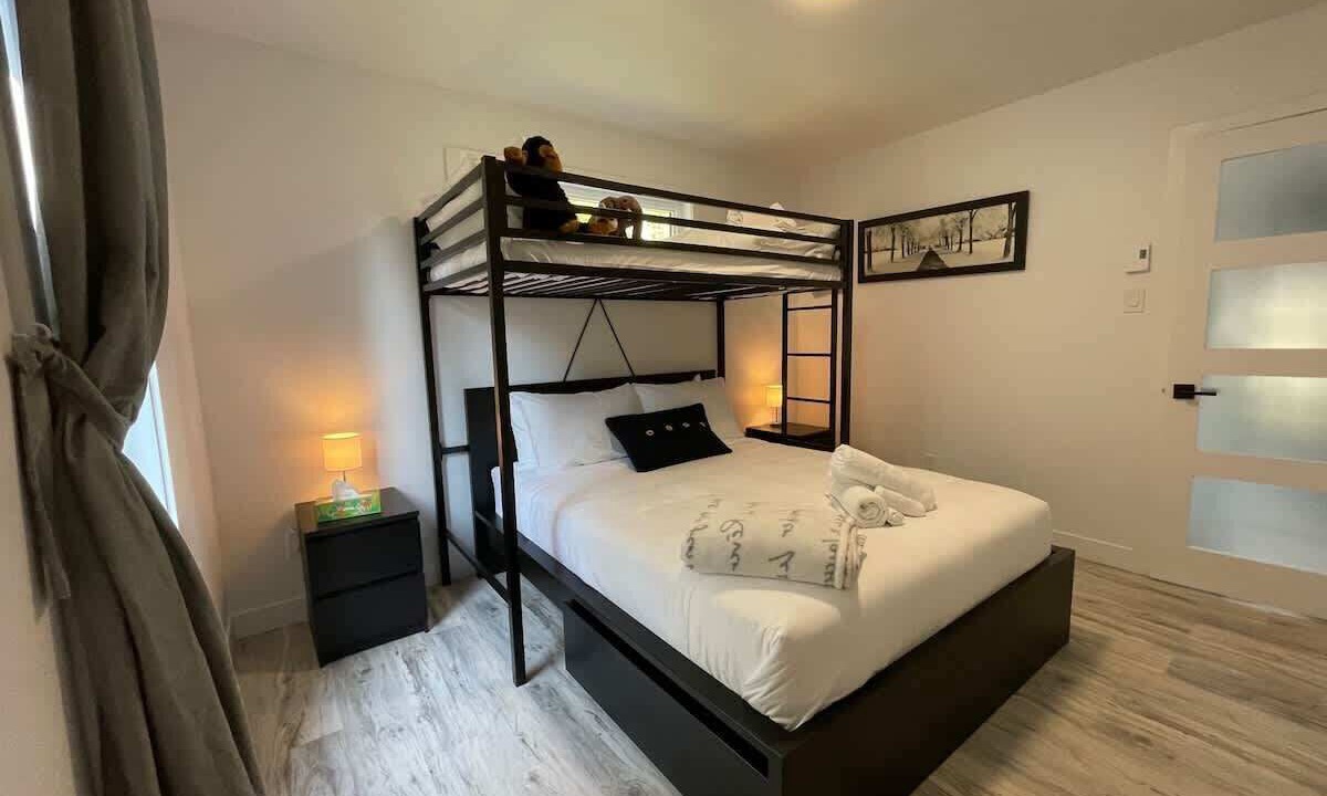 Photo of Bedroom in Rawdon