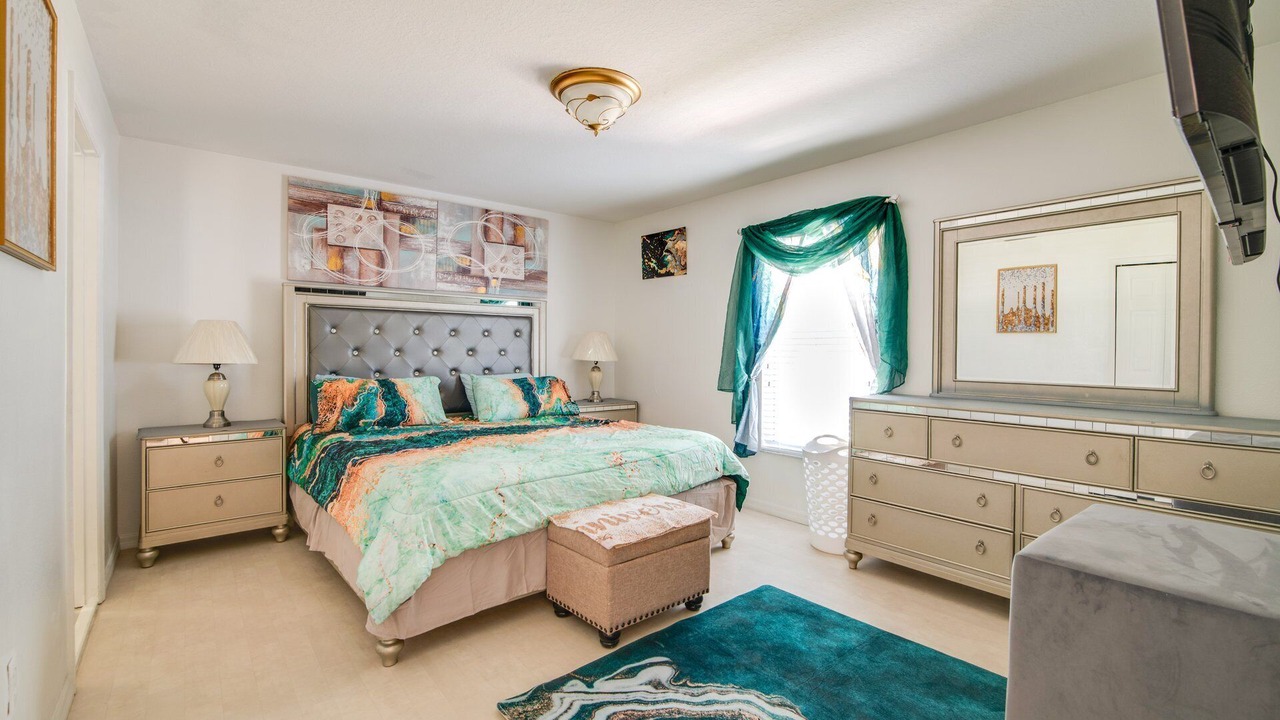 Photo of Bedroom in Candler