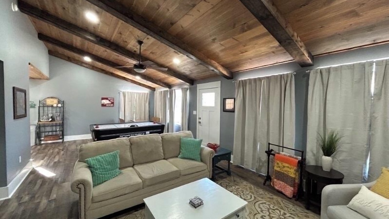 Photo of Livingroom in Cabot