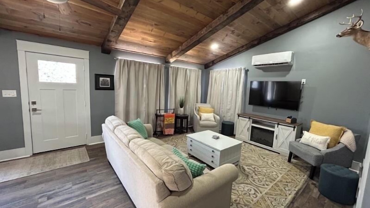 Photo of Livingroom in Cabot