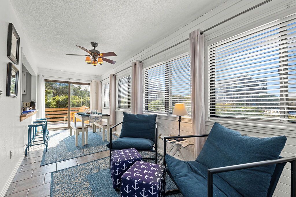 Photo of Livingroom in Avon