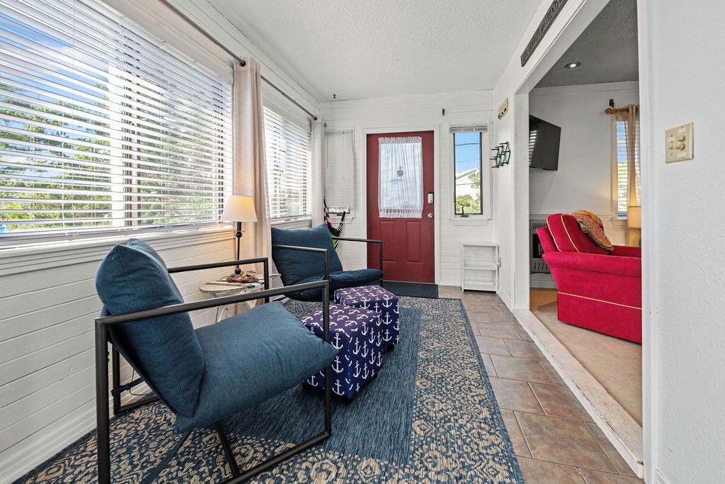 Photo of Livingroom in Avon