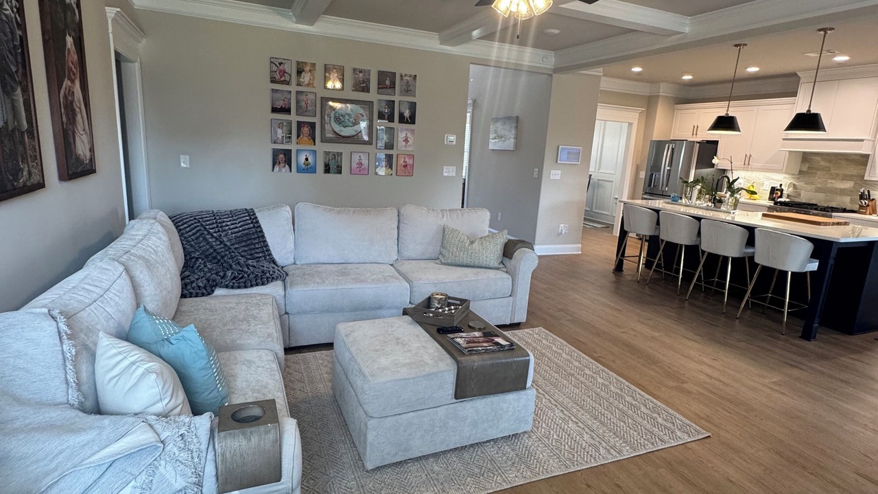 Photo of Livingroom in Evans