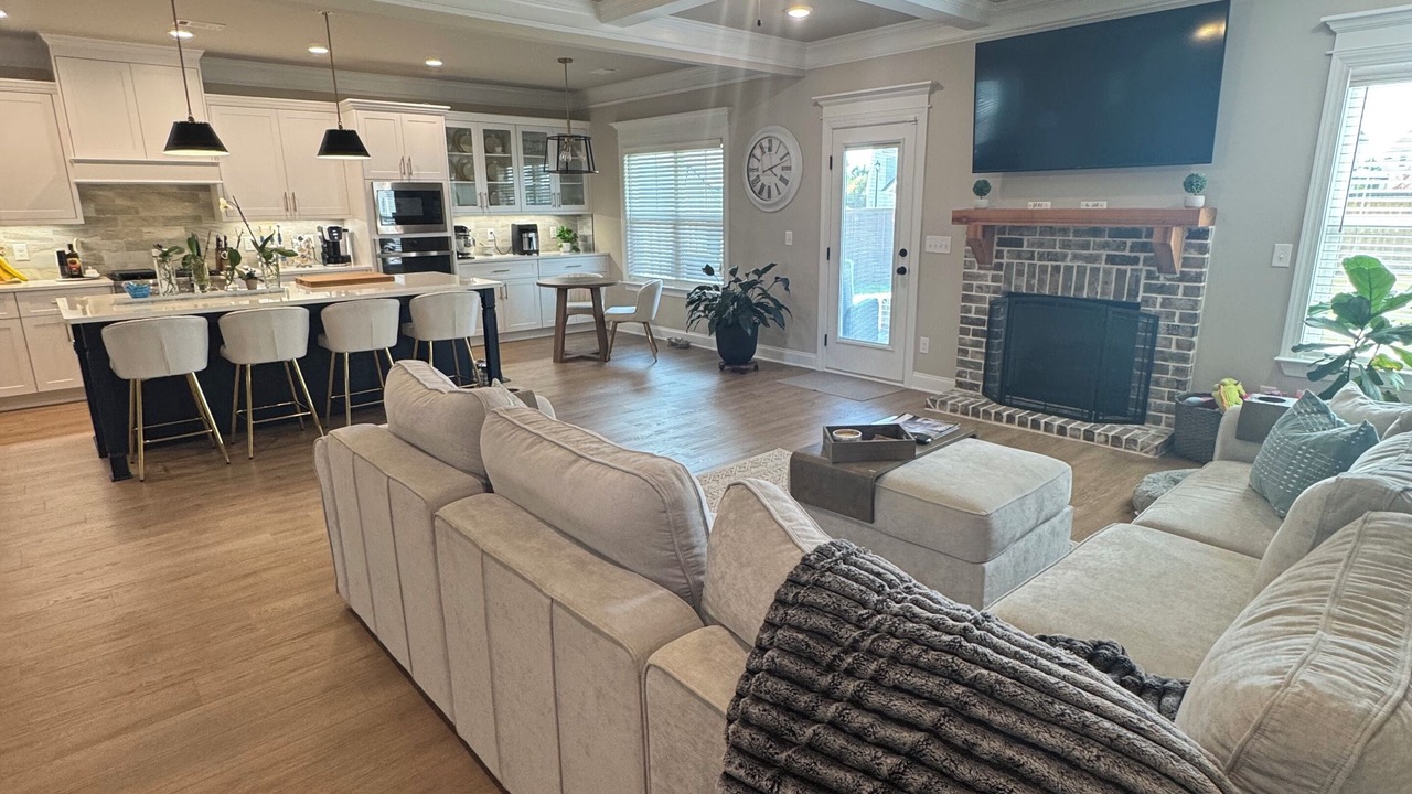 Photo of Livingroom in Evans