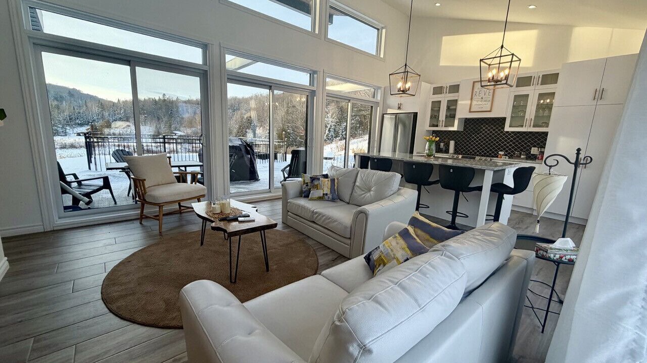 Photo of Livingroom in Wentworth-Nord