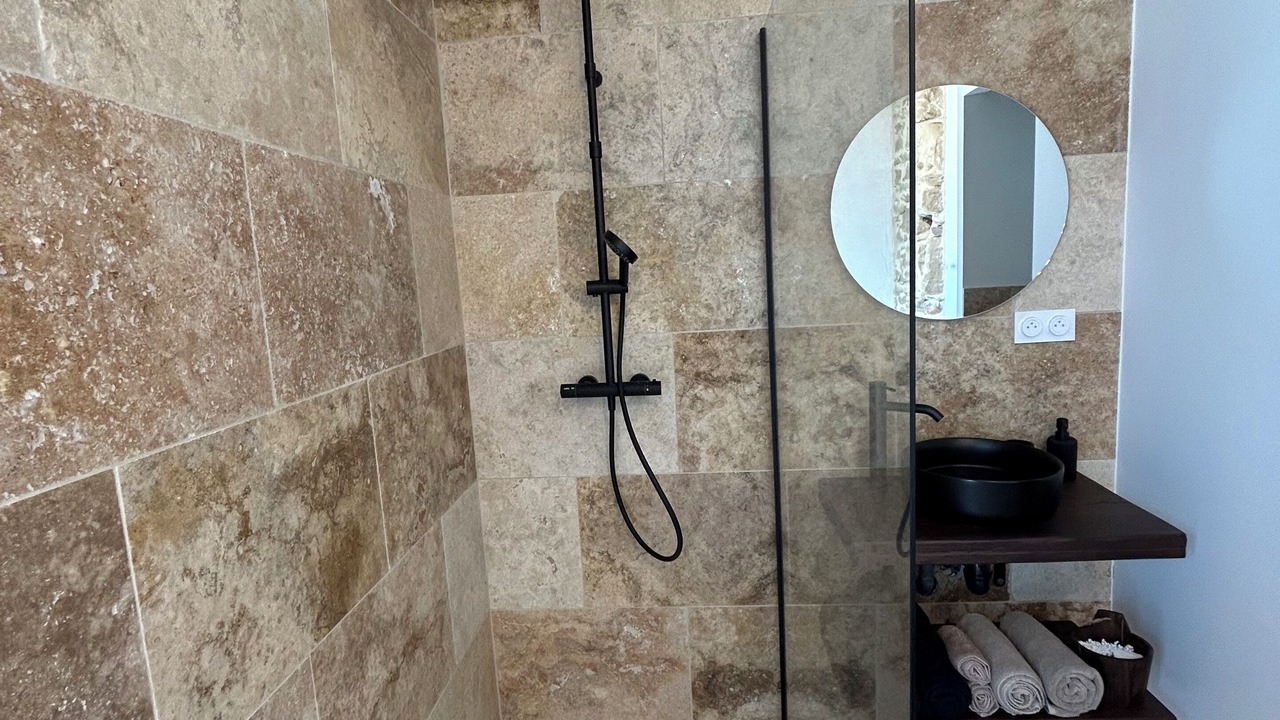 Photo of Bathroom in Mours-Saint-Eusebe