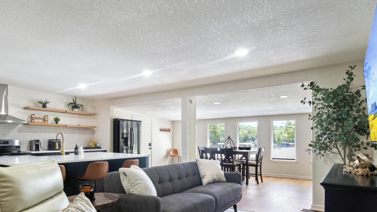 Photo of Livingroom in Gravois Mills