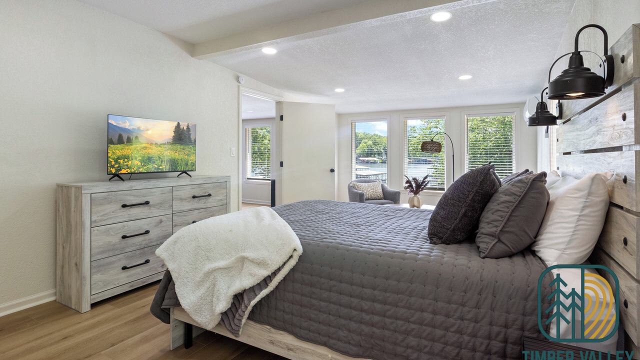Photo of Bedroom in Gravois Mills