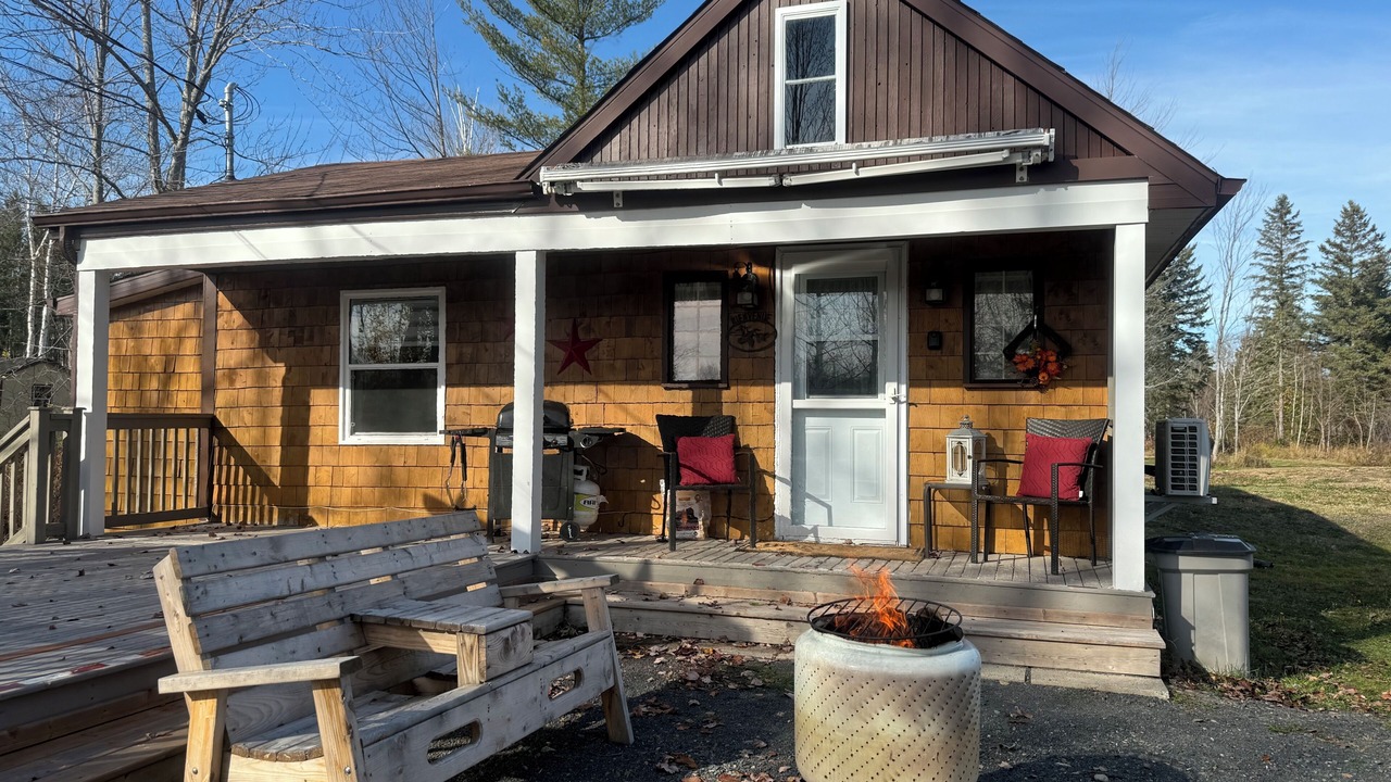 Photo of Patio Balcony in Gloucester County