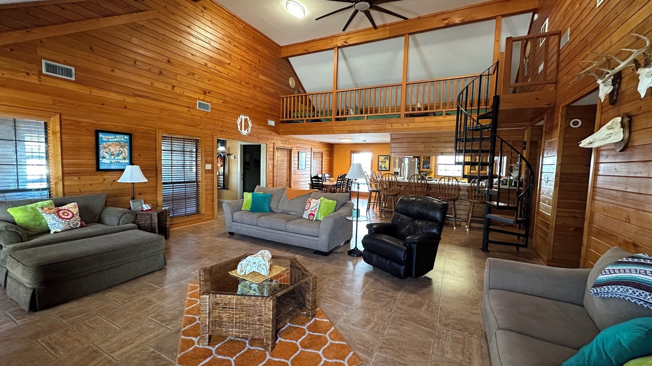 Photo of Livingroom in Franklin