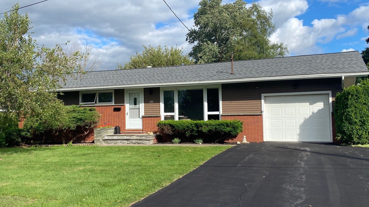 Photo of Outdoor in Utica