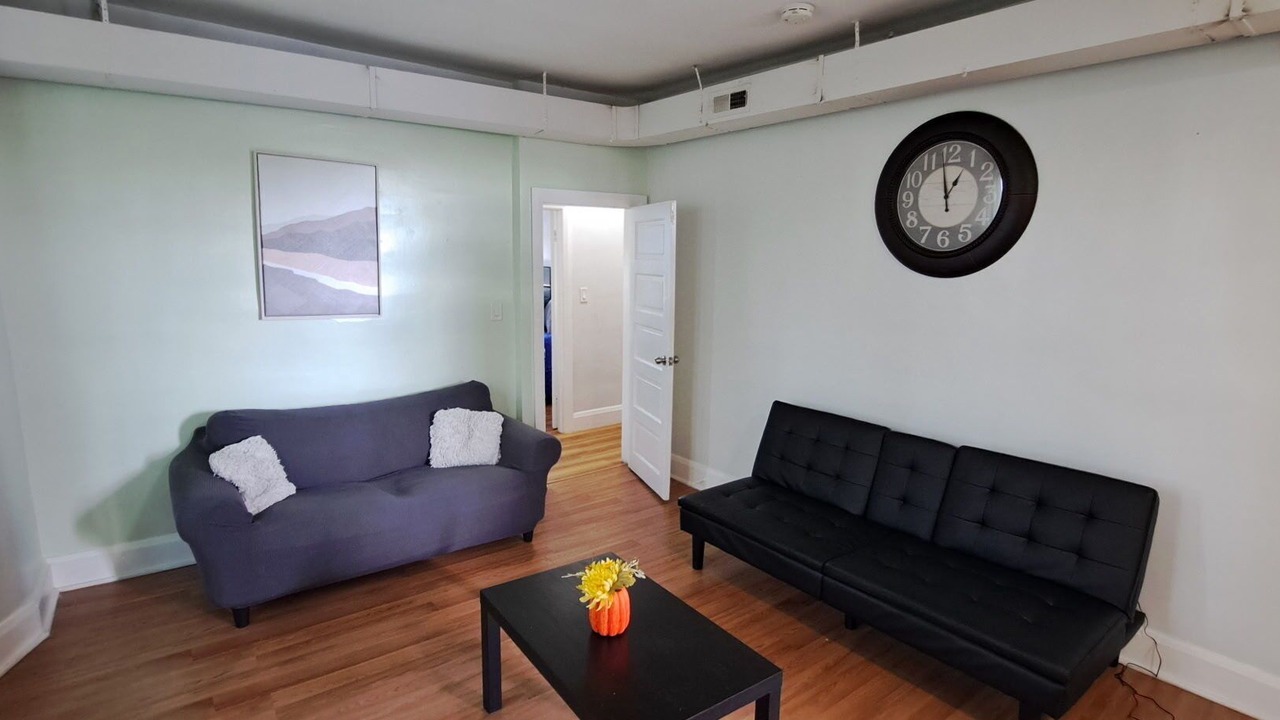 Photo of Livingroom in Old Goucher