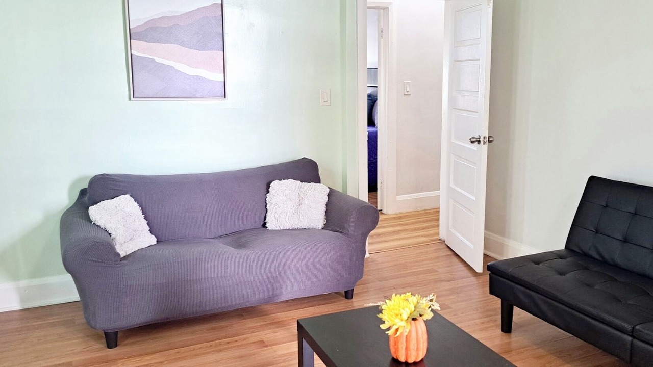 Photo of Livingroom in Old Goucher