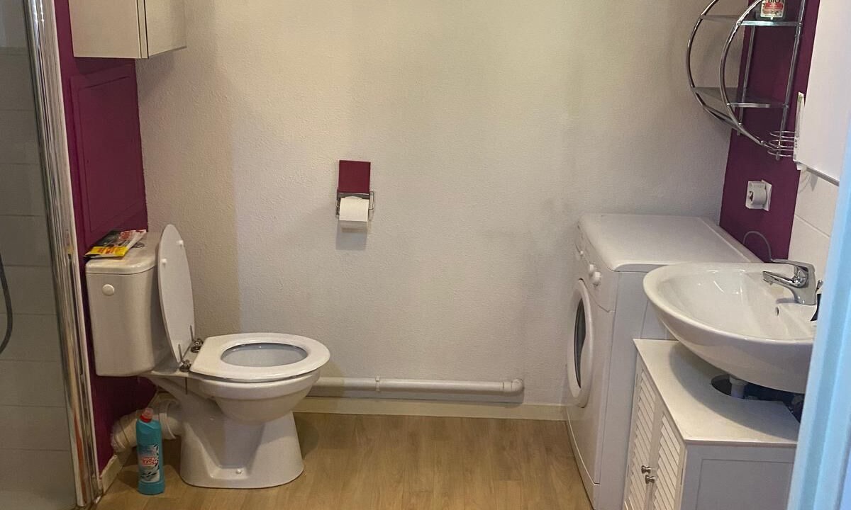 Photo of Bathroom in Gonfreville-l'Orcher