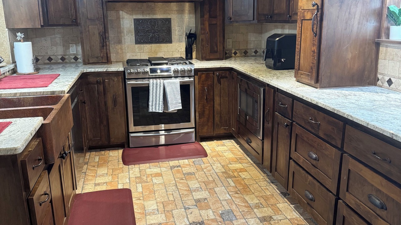 Photo of Kitchen in Midland