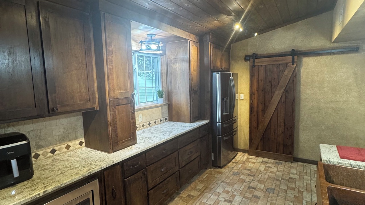Photo of Kitchen in Midland