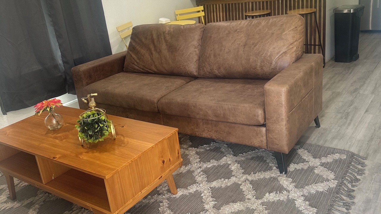 Photo of Livingroom in Navarro County