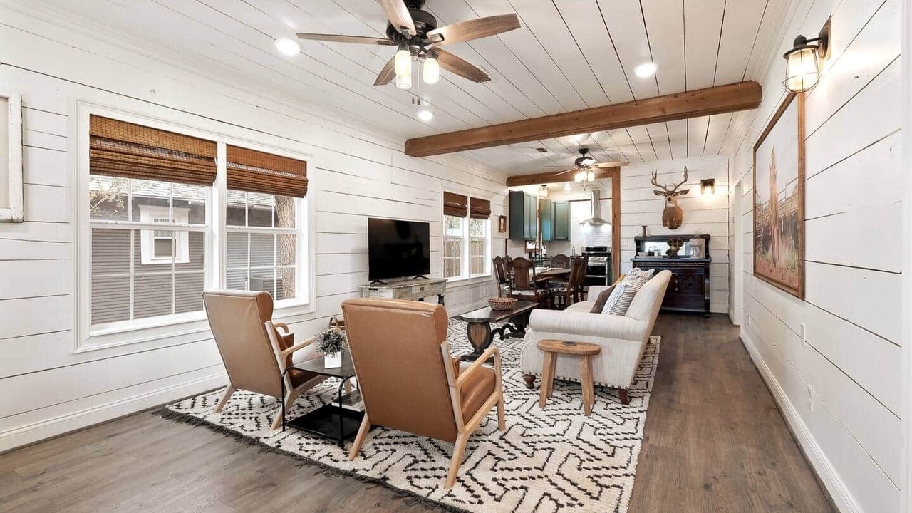 Photo of Livingroom in Canyon