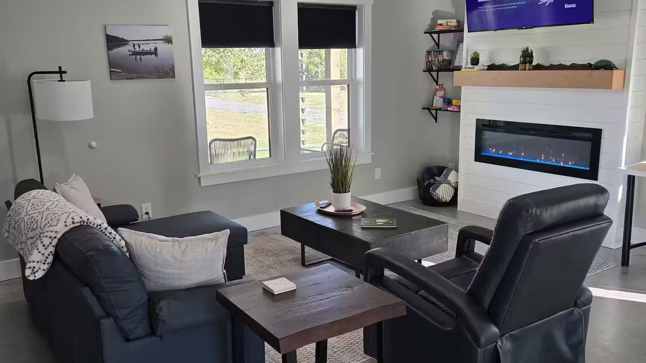 Photo of Livingroom in Shawnee