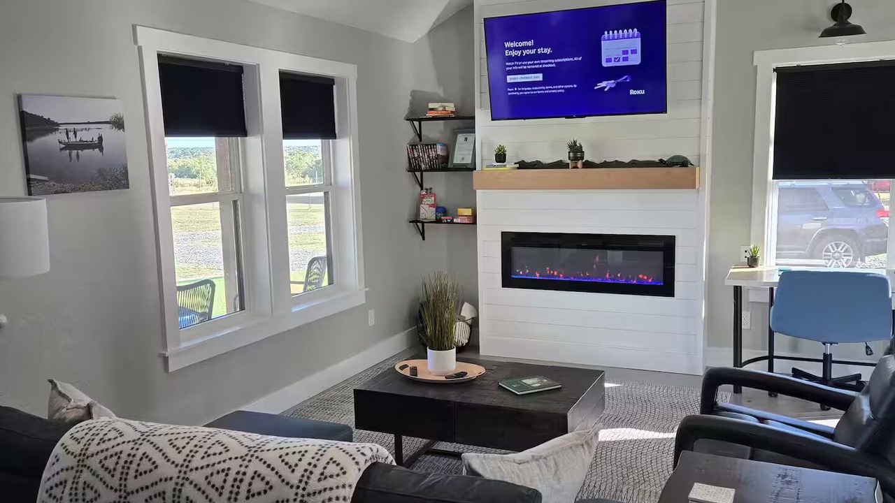 Photo of Livingroom in Shawnee