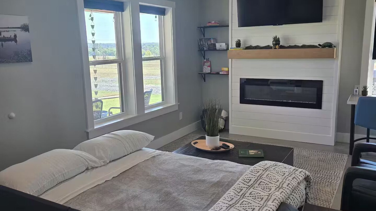 Photo of Bedroom in Shawnee
