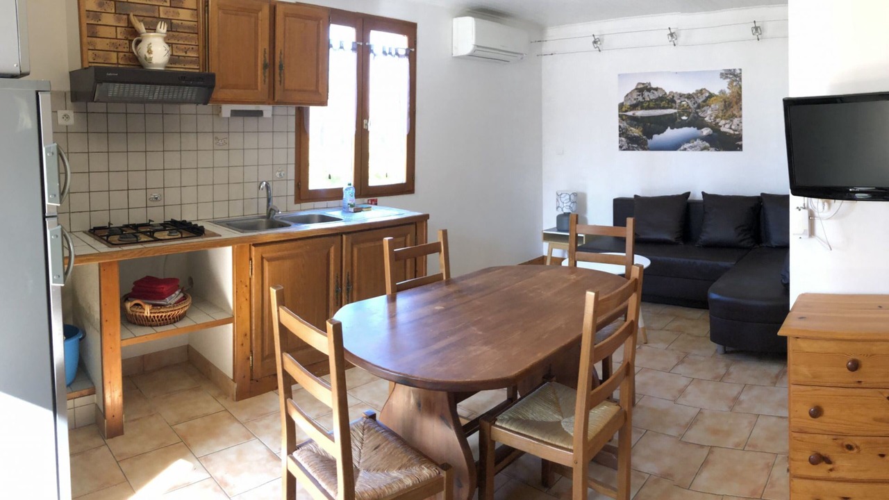 Photo of Livingroom in Joyeuse