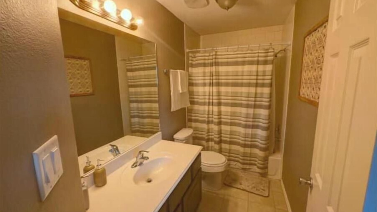 Photo of Bathroom in Roman Forest